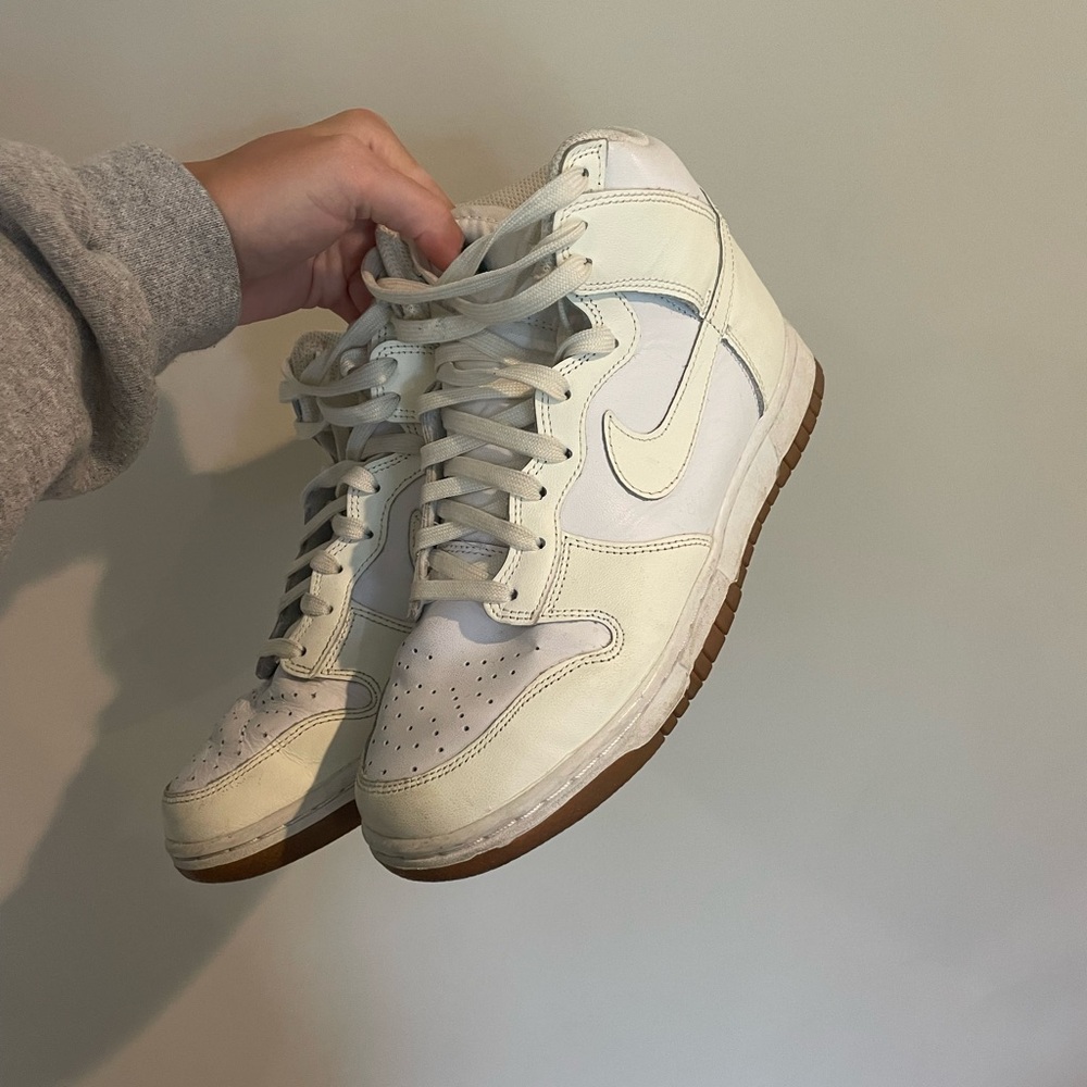 Women’s Nike dunks